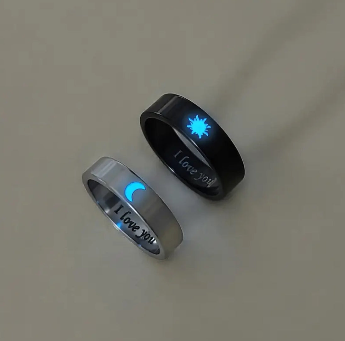 2pcs Glow-in-the-Dark Love Rings