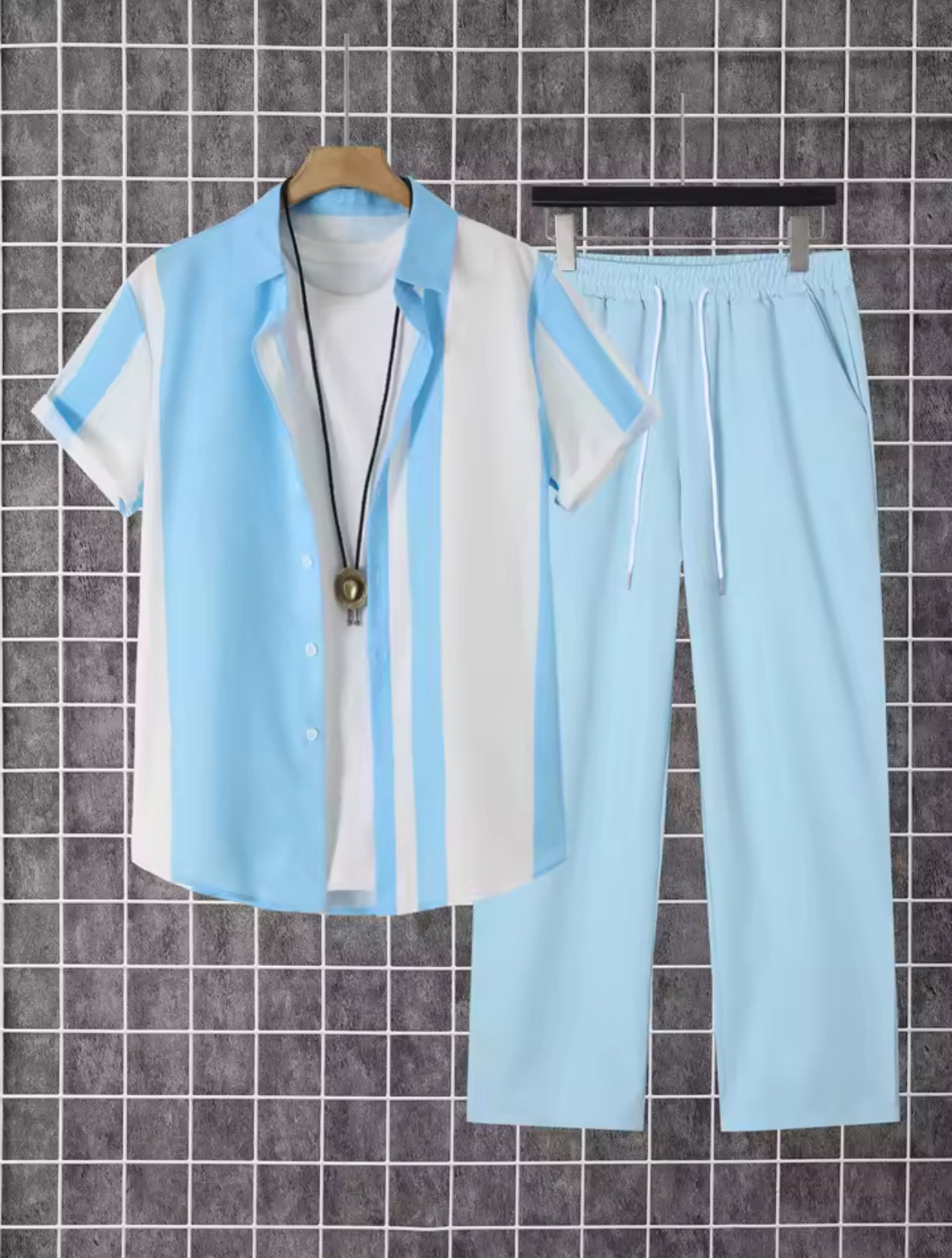 2-Piece Printed Men's Summer Short-Sleeved Button-Down
Shirt and Pants Set